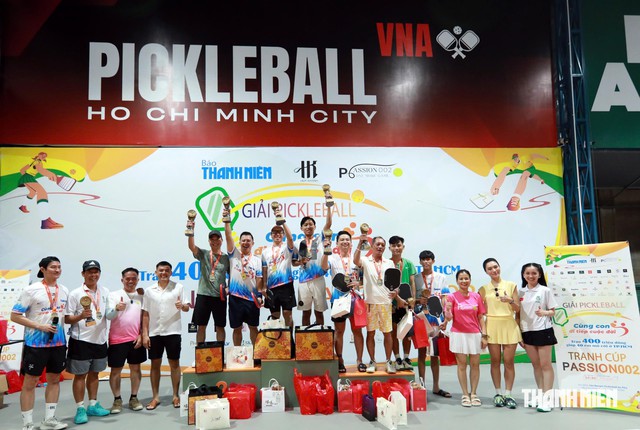 Gi&uacute;p trẻ mồ c&ocirc;i qua giải pickleball &lsquo;C&ugrave;ng con đi tiếp cuộc đời&rsquo;- Ảnh 10.