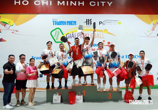 Gi&uacute;p trẻ mồ c&ocirc;i qua giải pickleball &lsquo;C&ugrave;ng con đi tiếp cuộc đời&rsquo;- Ảnh 7.