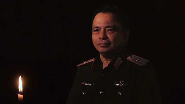 Ca sĩ Trung Ki&ecirc;n nghẹn ng&agrave;o h&aacute;t về những người đi t&igrave;m đồng đội - Ảnh 2.