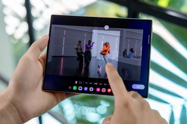 Galaxy Z Fold8 th&ecirc;m t&iacute;nh năng m&agrave; mọi điện thoại gập Android n&ecirc;n học hỏi - Ảnh 1.