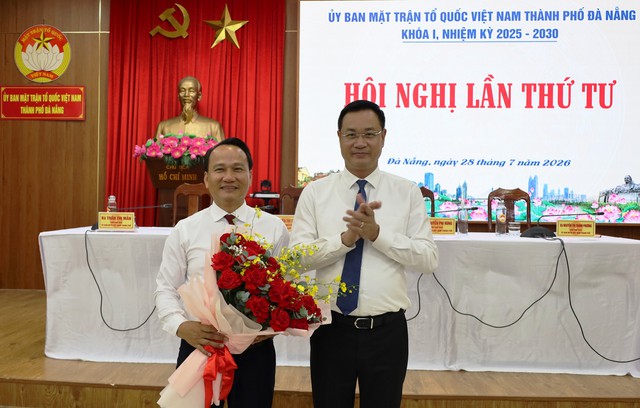 Phó bí thư Thường trực Thành ủy làm Chủ tịch MTTQ thành phố Đà Nẵng - Ảnh 1.