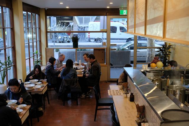 Vợ chồng Việt đưa phở Hà Nội tỏa hương ở trung tâm thành phố Melbourne - Ảnh 2.