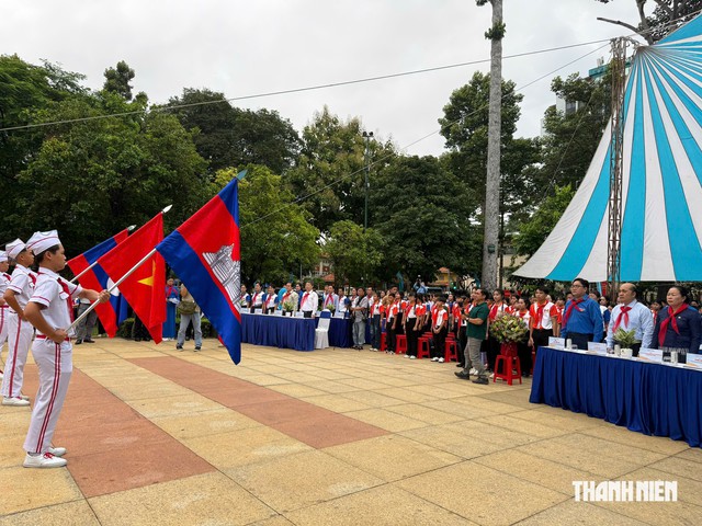Li&ecirc;n hoan Thiếu nhi 3 nước Việt Nam - L&agrave;o - Campuchia - Ảnh 1.