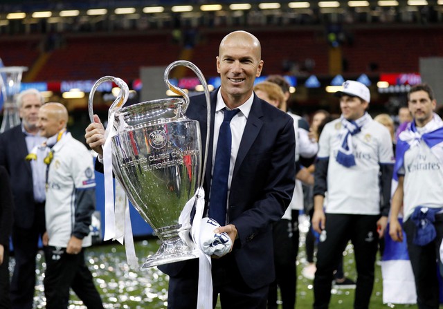Zidane ch&iacute;nh thức ra mắt đội tuyển Ph&aacute;p, triều đại mới của 'Les Bleus' bắt đầu - Ảnh 2.