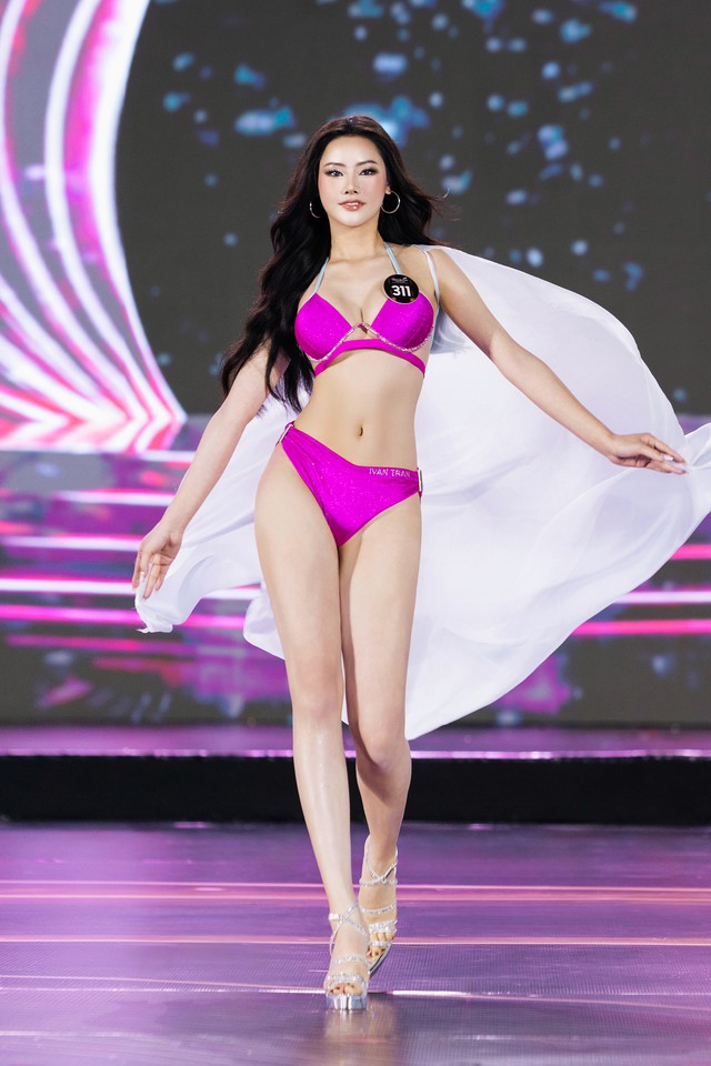 Th&iacute; sinh Miss Grand Vietnam quấn trăn l&ecirc;n s&acirc;n khấu g&acirc;y ch&uacute; &yacute; - Ảnh 7.