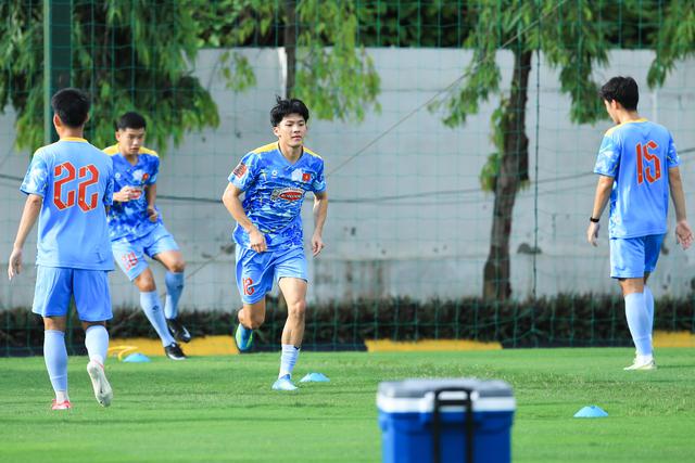 U.23 Việt Nam ngày đầu vắng thầy Kim! - Ảnh 6.