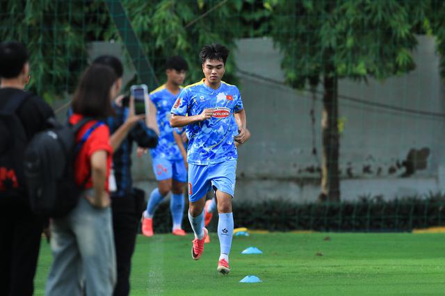 U.23 Việt Nam ngày đầu vắng thầy Kim! - Ảnh 5.
