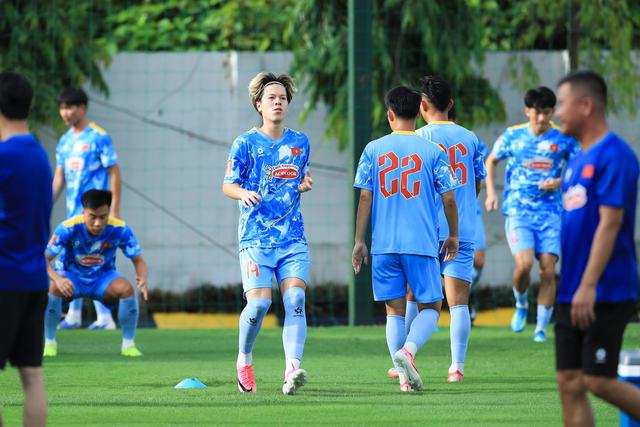 U.23 Việt Nam ngày đầu vắng thầy Kim! - Ảnh 7.