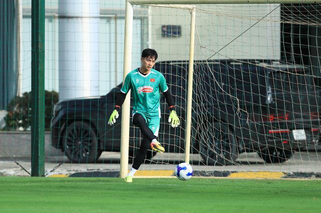 U.23 Việt Nam ngày đầu vắng thầy Kim! - Ảnh 1.