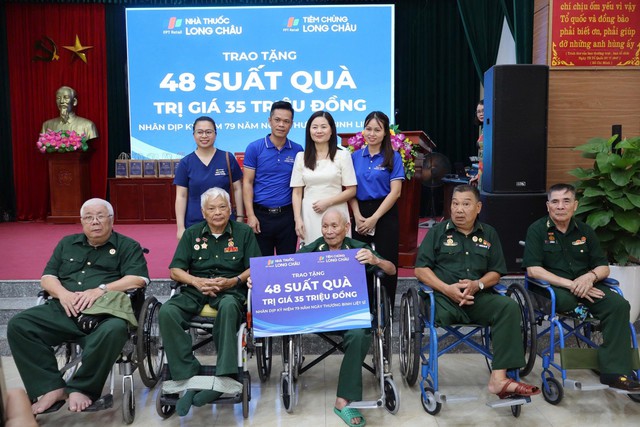 Đội ngũ y tế trẻ đồng h&agrave;nh chăm s&oacute;c thương binh, bệnh binh tại Ninh B&igrave;nh- Ảnh 3.