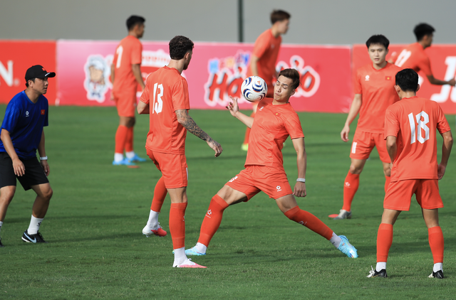 Chủ tịch VFF nói gì trước ngày đội tuyển Việt Nam ‘đòi’ lại ngôi đầu bảng từ tay Singapore?- Ảnh 11.