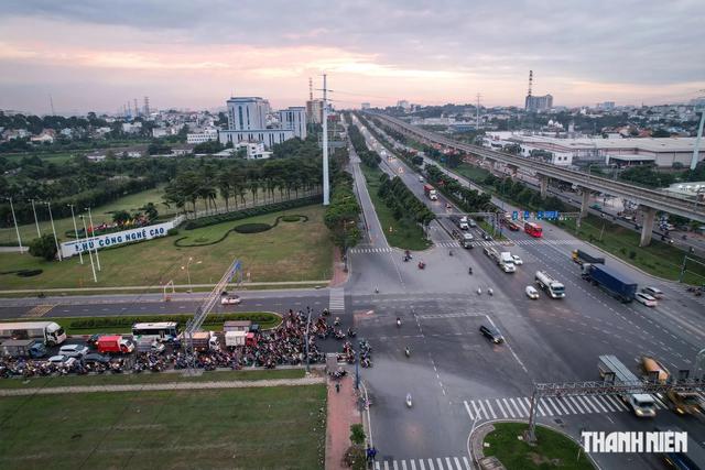 TP.HCM tính xây hầm chui, cầu vượt tại nút giao D1 - xa lộ Hà Nội- Ảnh 1.