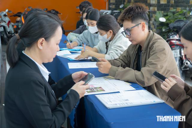 Chưa có điểm chuẩn đại học, nhiều ngành 'hot' cao đẳng sắp kín chỉ tiêu - Ảnh 1.