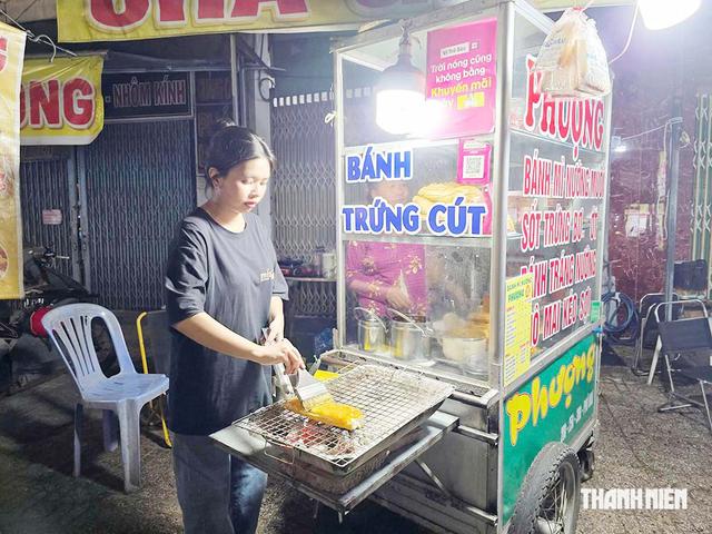 Nữ sinh ngh&egrave;o ch&ocirc;ng ch&ecirc;nh ước mơ v&agrave;o đại học, mong được gi&uacute;p đỡ - Ảnh 1.