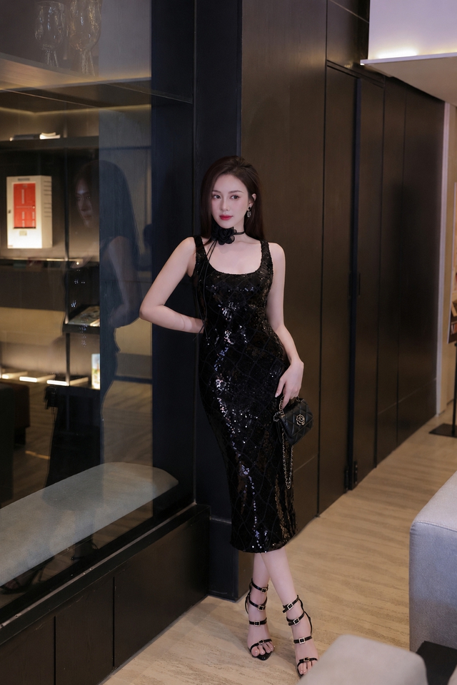 Nâng cấp giao diện quyến rũ nhờ đầm body ôm cực chất- Ảnh 7.