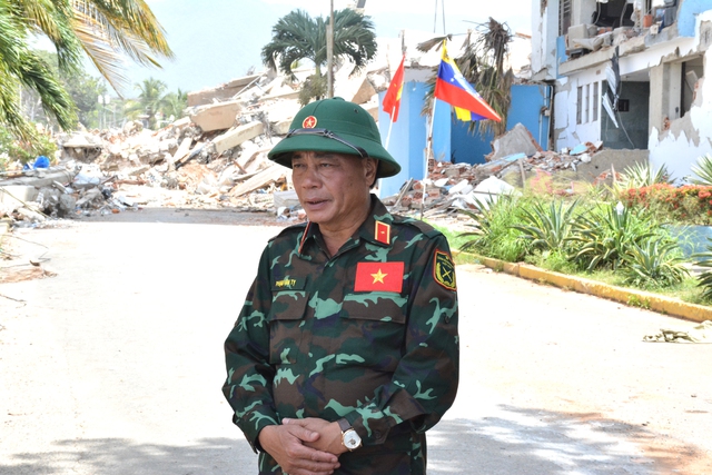 Đại tướng Nguyễn Tân Cương biểu dương đoàn Việt Nam cứu hộ động đất tại Venezuela- Ảnh 1.