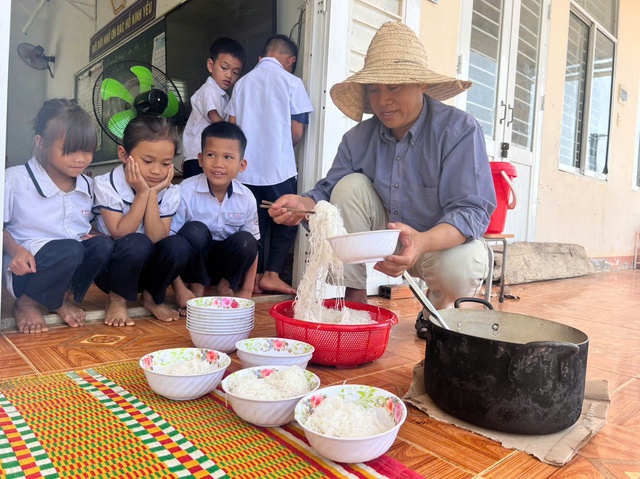 C&oacute; một thầy H&agrave;&hellip; - Ảnh 2.