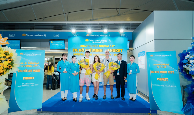 Vietnam Airlines chính thức khai trương đường bay TP.HCM - Phuket - Ảnh 3.