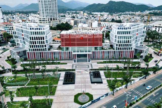 Lần đầu Việt Nam c&oacute; trụ sở cơ quan cấp tỉnh đạt chuẩn c&ocirc;ng tr&igrave;nh xanh- Ảnh 2.