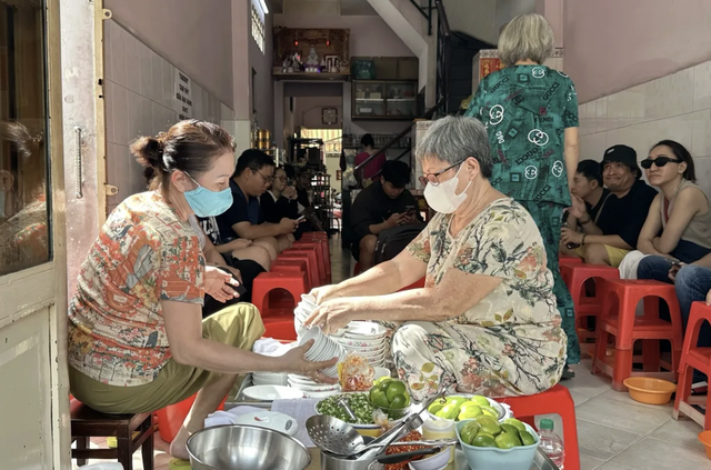Nếu được đưa một qu&aacute;n đ&atilde; đ&oacute;ng cửa ở TP.HCM quay trở lại, bạn chọn qu&aacute;n n&agrave;o? - Ảnh 2.