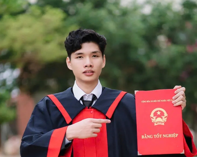 C&aacute;c nam sinh phố n&uacute;i chia sẻ b&iacute; quyết đạt 2 điểm 10 - Ảnh 2.
