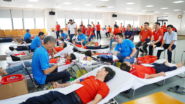 GELEX triển khai chương tr&igrave;nh hiến m&aacute;u tại 6 địa phương, lan tỏa tinh thần nh&acirc;n &aacute;i- Ảnh 1.