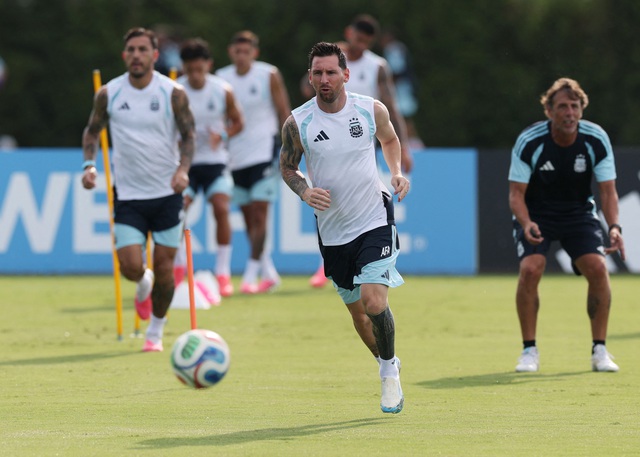 De Paul tiết lộ điều bất ngờ về Messi, Argentina từng không nghĩ sẽ gặp Cabo Verde- Ảnh 1.