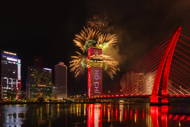 Saigon Marina IFC tự hào tỏa sáng cùng thànhphố, tôn vinh nửa thế kỷ mang tên Bác - Ảnh 5.