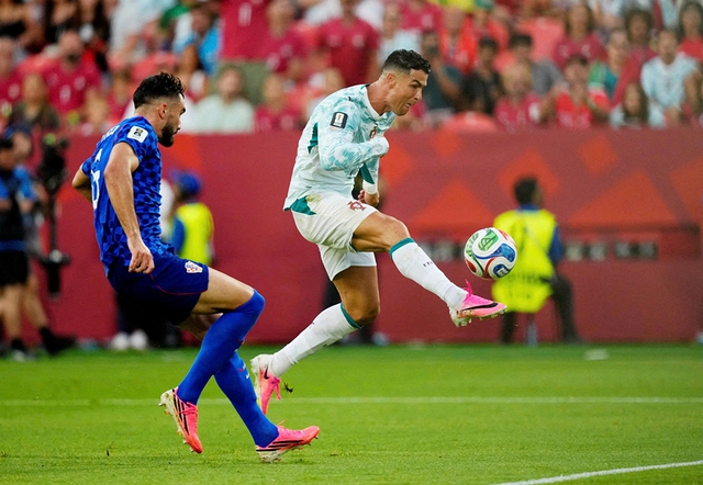 Ronaldo khiến thế giới gọi tên- Ảnh 1.
