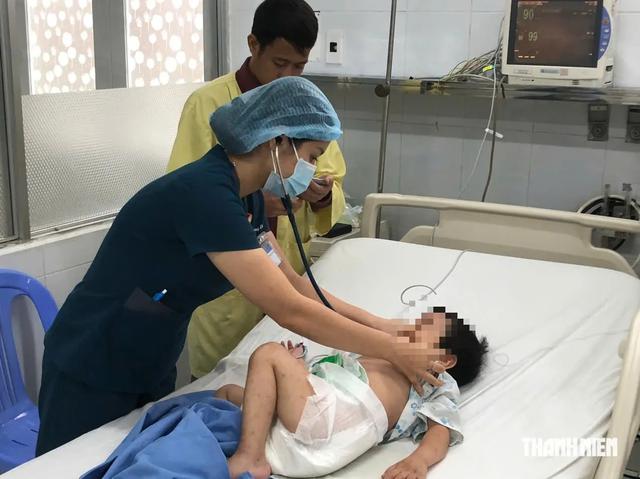 Uống sữa tươi quá nhiều, bé trai 4 tuổi thiếu máu, thiếu sắt trầm trọng - Ảnh 1.