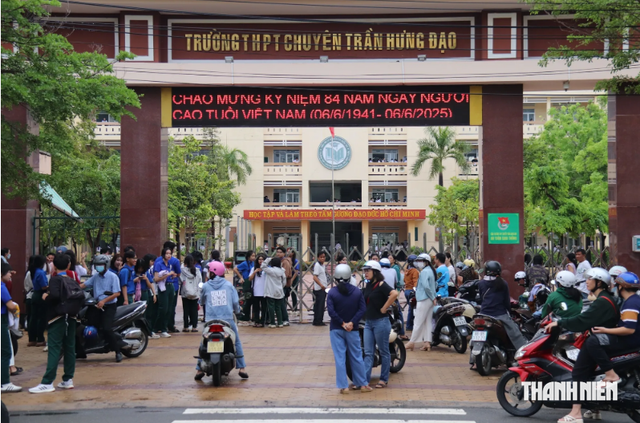 385 học sinh trúng tuyển vào Trường THPT chuyên Trần Hưng Đạo - Bình Thuận- Ảnh 1.