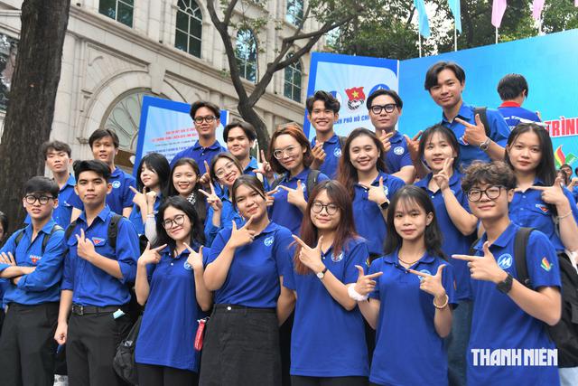 Những đột ph&aacute; định h&igrave;nh h&agrave;nh tr&igrave;nh mới của thanh ni&ecirc;n Việt Nam- Ảnh 3.