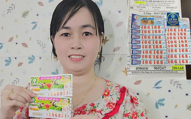 2 người TP.HCM tr&uacute;ng 4,8 tỉ xổ số miền Nam, c&oacute; người gặp may khi đi chợ - Ảnh 1.
