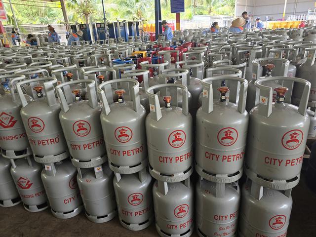  Giá gas tăng gần 150.000 đồng/bình 50kg- Ảnh 1.