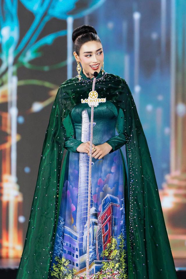 Người đẹp lai' Việt - Anh Emoura Phạm đăng quang Miss Grand Vietnam 2026 - Ảnh 12.