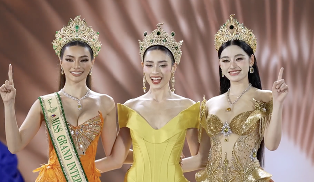 Người đẹp lai' Việt - Anh Emoura Phạm đăng quang Miss Grand Vietnam 2026 - Ảnh 14.
