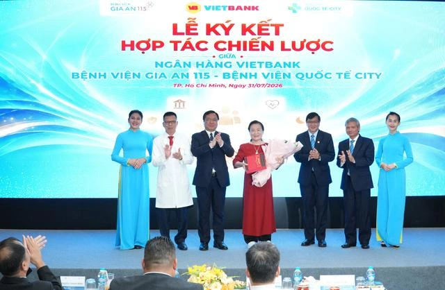 VIETBANK ký kết hợp tác chiến lược cùng Bệnh viện Gia An 115 và Bệnh viện quốc tế City - Ảnh 2.