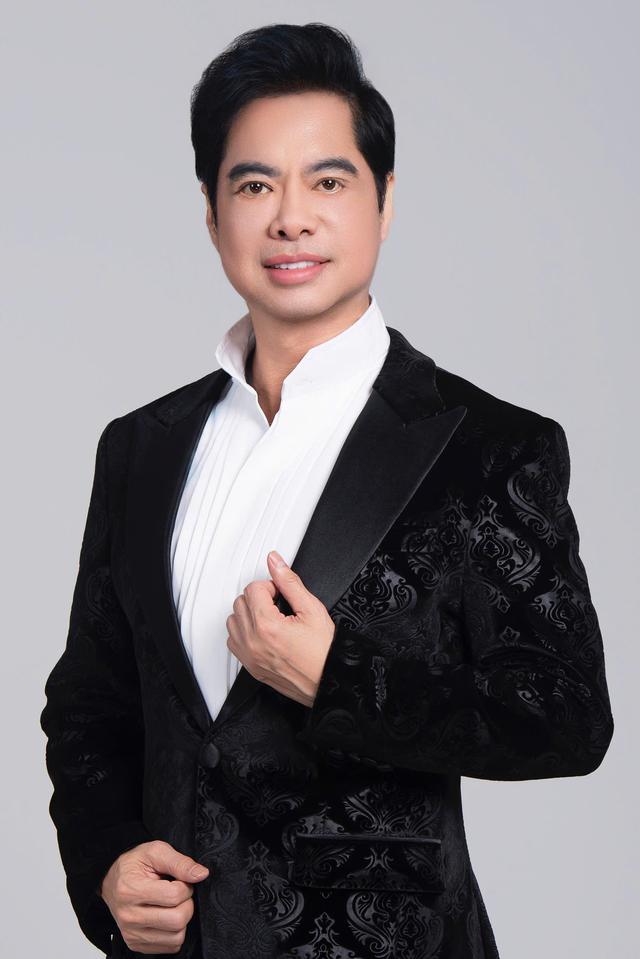 Hoài Linh và Ngọc Sơn khiến ca sĩ Huỳnh Nhật Huy 'khớp' khi hát chung - Ảnh 2.