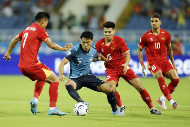 Kịch bản nghẹt thở nào đưa đội tuyển Việt Nam vào bán kết ASEAN Cup?- Ảnh 1.