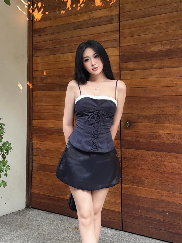 Mặc màu trầm chuẩn phong cách quiet luxury- Ảnh 5.