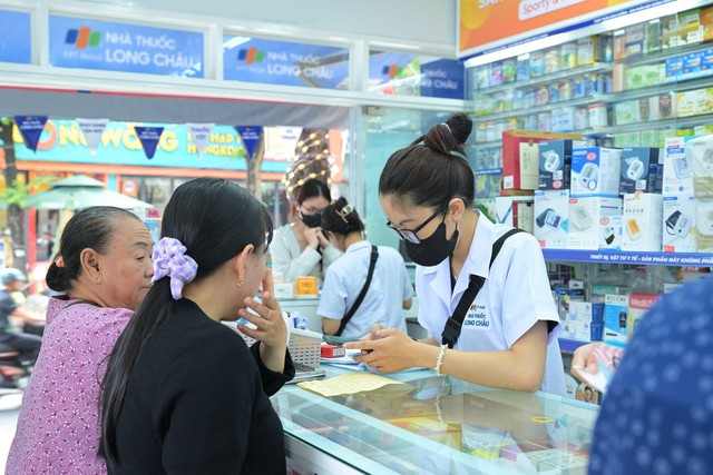 Long Ch&acirc;u tiếp tục mở đường đưa thuốc thế hệ mới từ Anh quốc về Việt Nam- Ảnh 1.