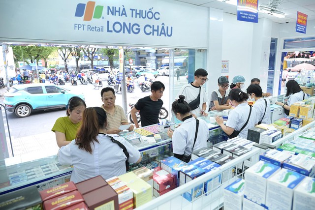 Long Ch&acirc;u tiếp tục mở đường đưa thuốc thế hệ mới từ Anh quốc về Việt Nam- Ảnh 2.