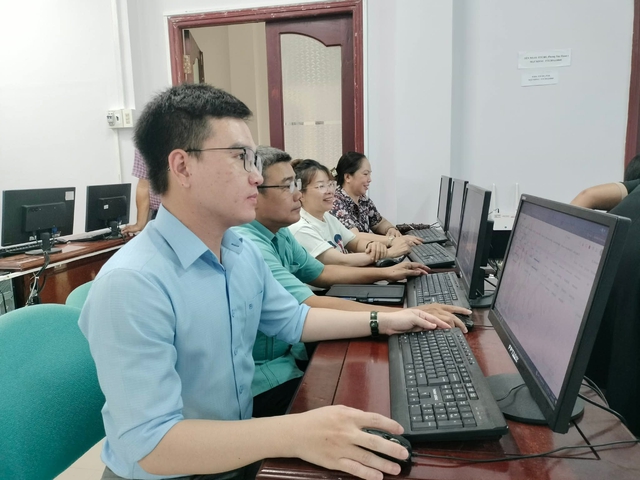Cà Mau chi hơn 106 tỉ đồng nâng cấp thiết bị số toàn bộ xã, phường- Ảnh 1.