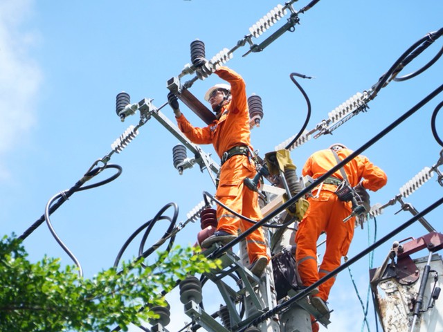 Ảnh dự thi:  Điện lực TP.HCM tăng tốc hiện đại h&oacute;a lưới điện - Ảnh 10.