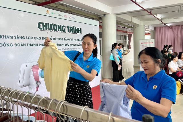 TP.HCM chi hơn 22 tỉ đồng chăm lo người lao động 'Tháng Công nhân' - Ảnh 1.