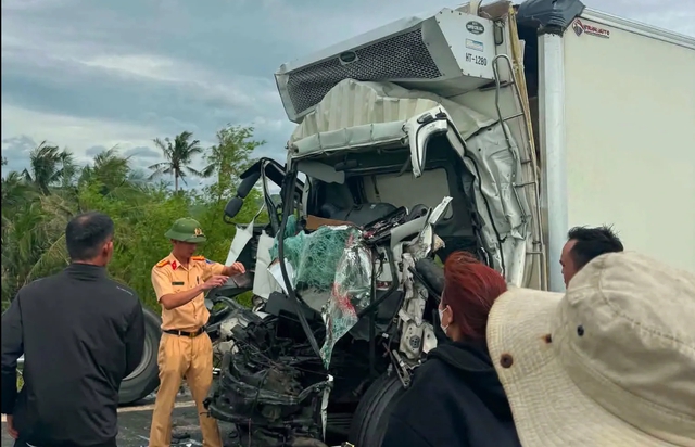 Tai nạn trên cao tốc Hoài Nhơn - Quy Nhơn, 2 người tử vong- Ảnh 2.