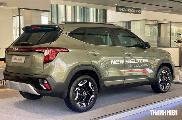 KIA giảm giá 'khủng' loạt xe SUV, Sonet chỉ còn hơn 460 triệu đồng - Ảnh 1.