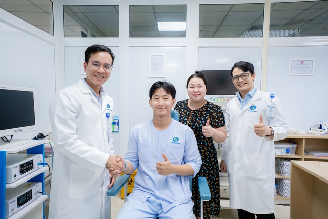 Hơn 20 năm không điều trị khối u vùng dưới tai vì nỗi lo liệt mặt - Ảnh 3.