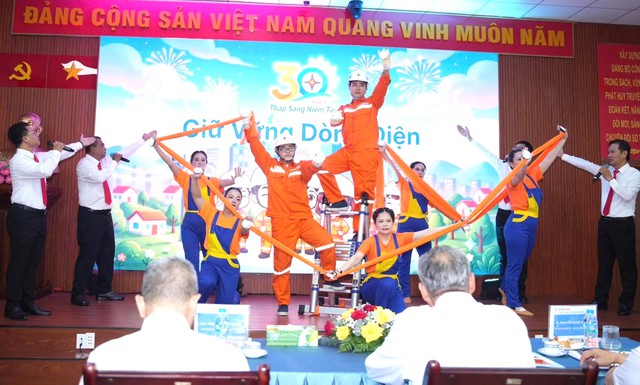 Ngọn lửa nghĩa tình ở luôn được thắp lên từ nửa thế kỷ trước - Ảnh 1.