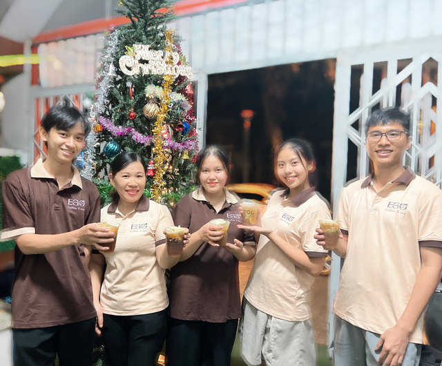 Hoa hậu mua nhà ở tuổi 20: Bán cà phê mua nhà mở trung tâm Anh ngữ - Ảnh 6.